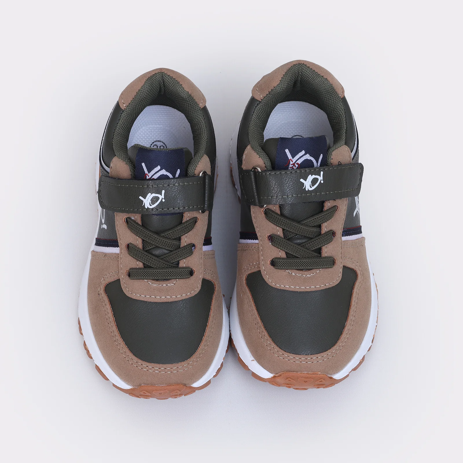 Boys stand-out sneakers - Image 2