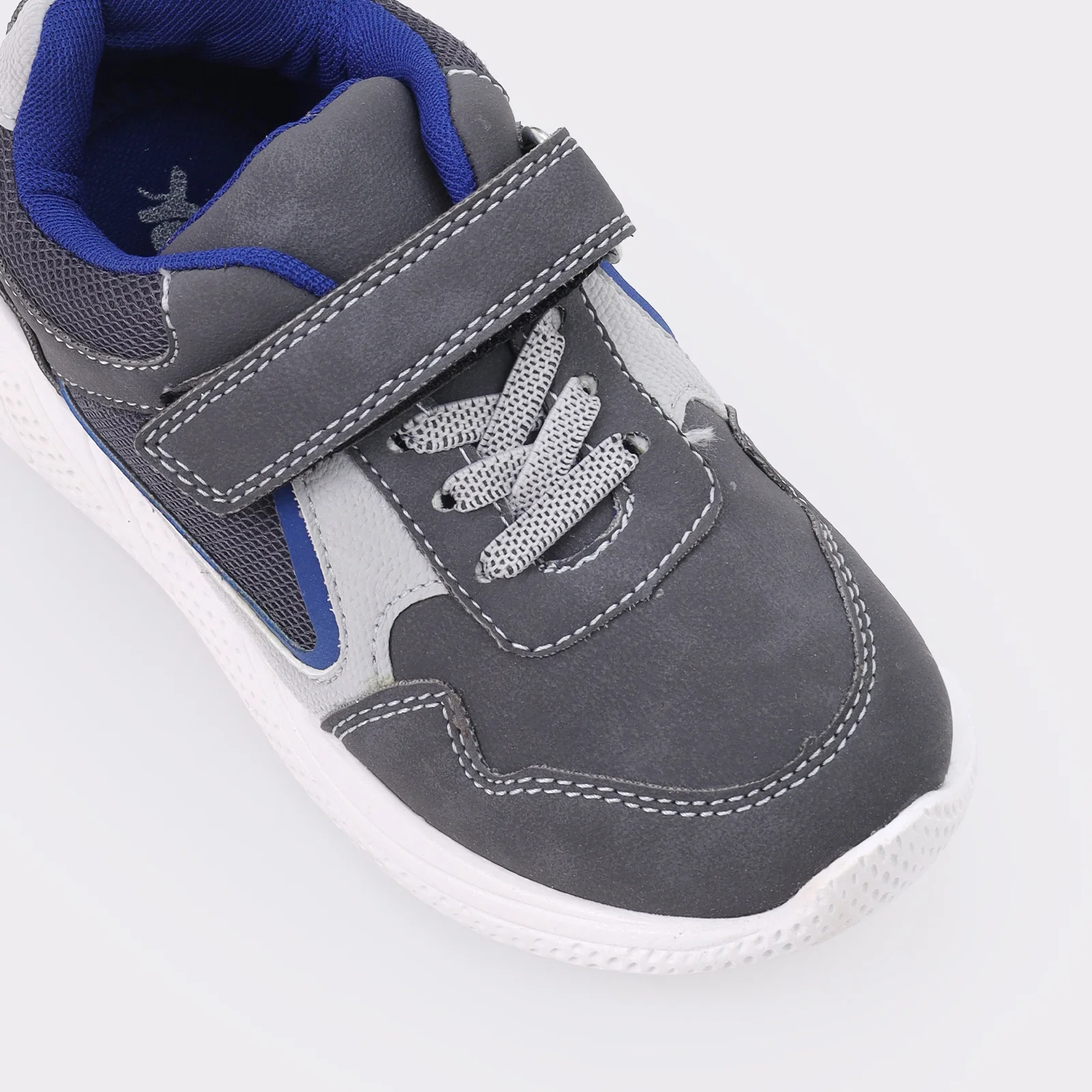 Kids Sports Shoes - Image 6