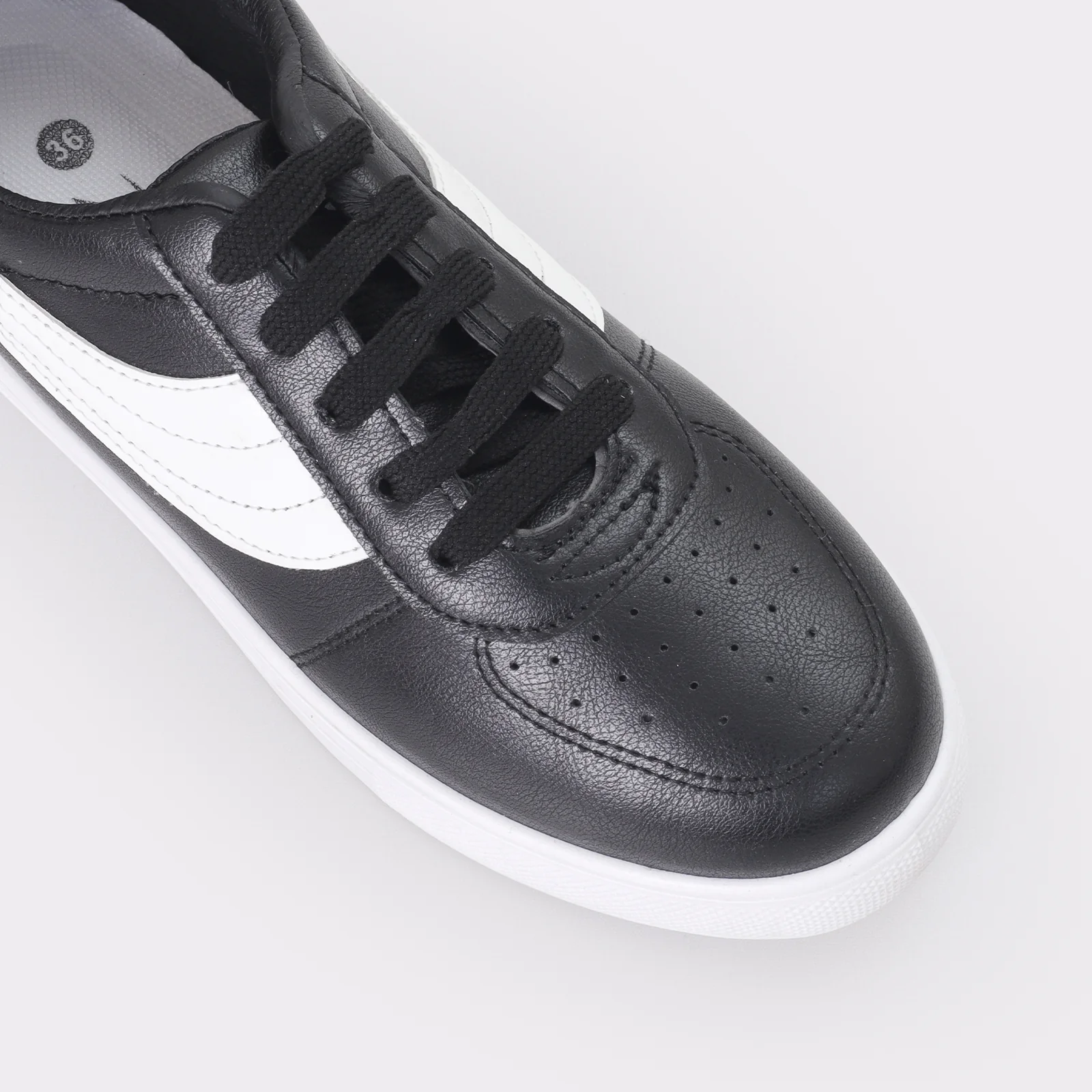Boy's dailywear sneakers - Image 6