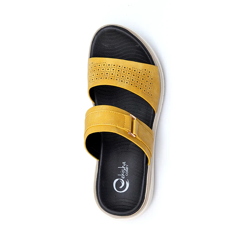 L-EC-0300075-Women Comfortable Chappal - Image 3