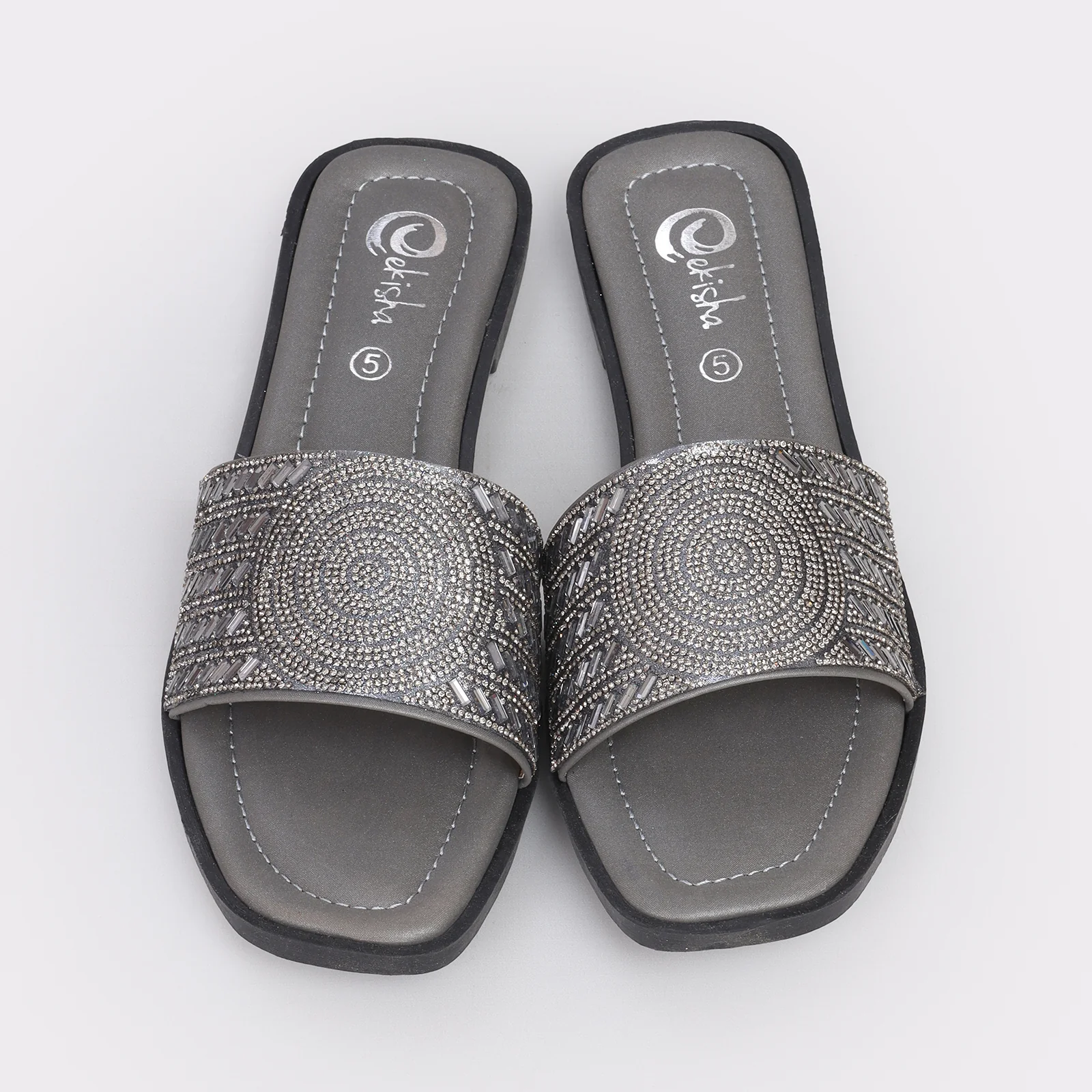 Women's Fashionable Chappals - Image 4