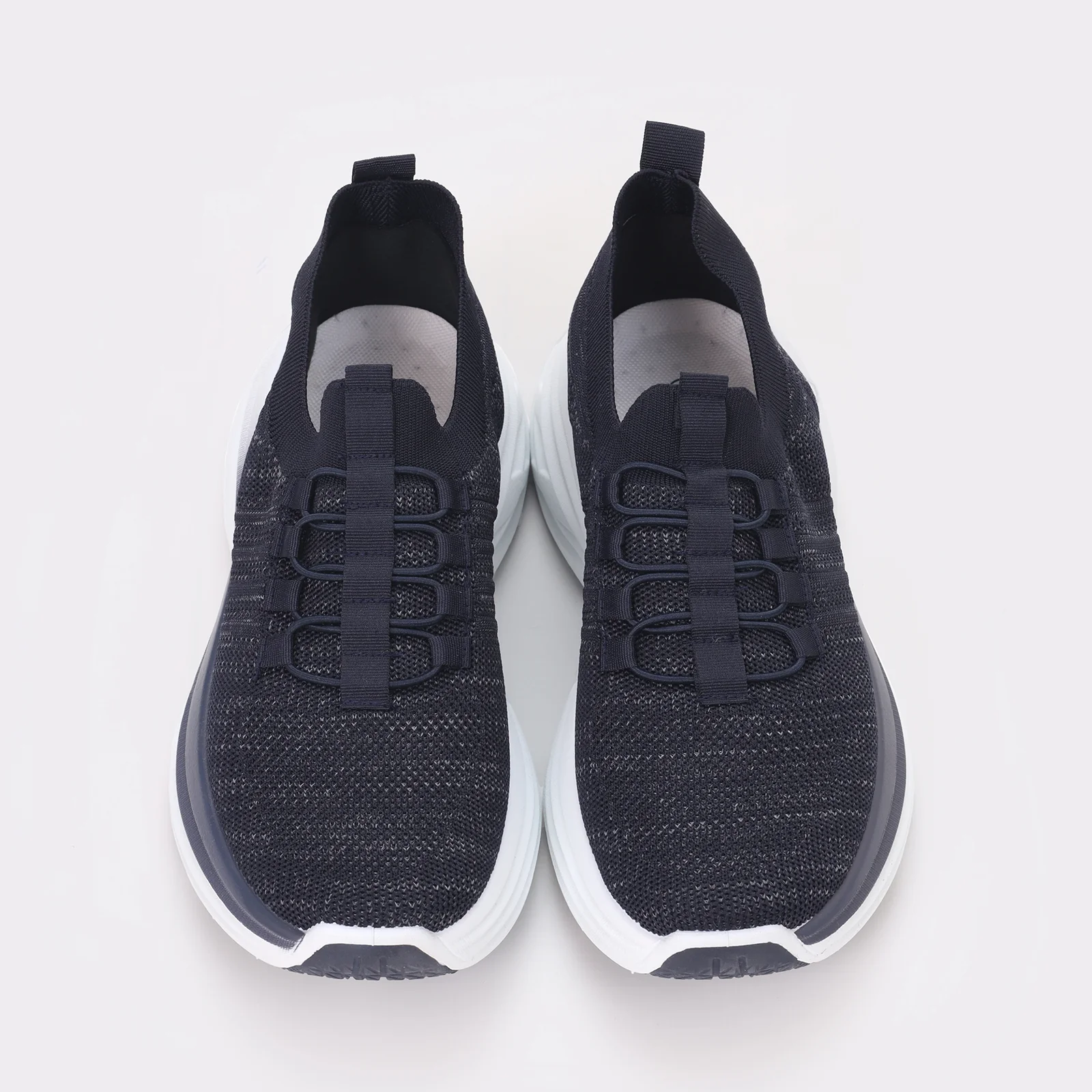 Men Everyday Sneakers - Image 4