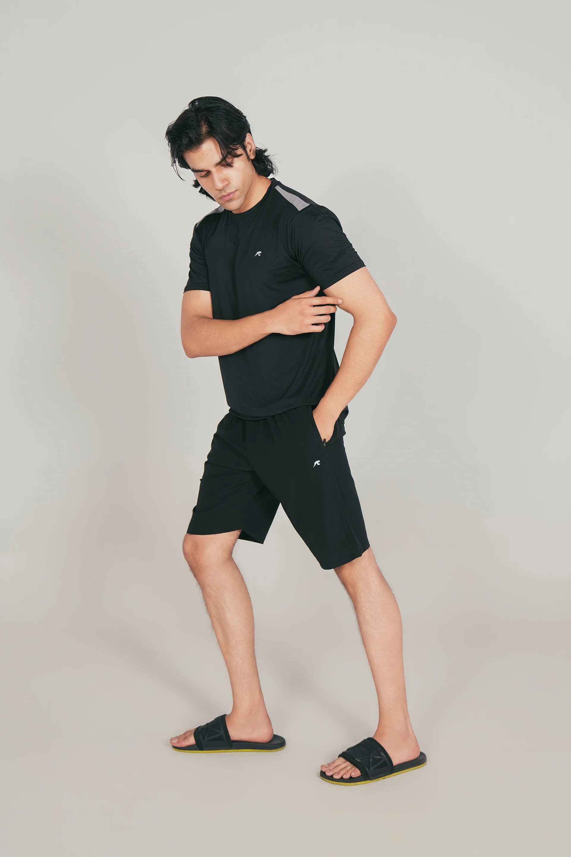 Active Basic Shorts - Image 3
